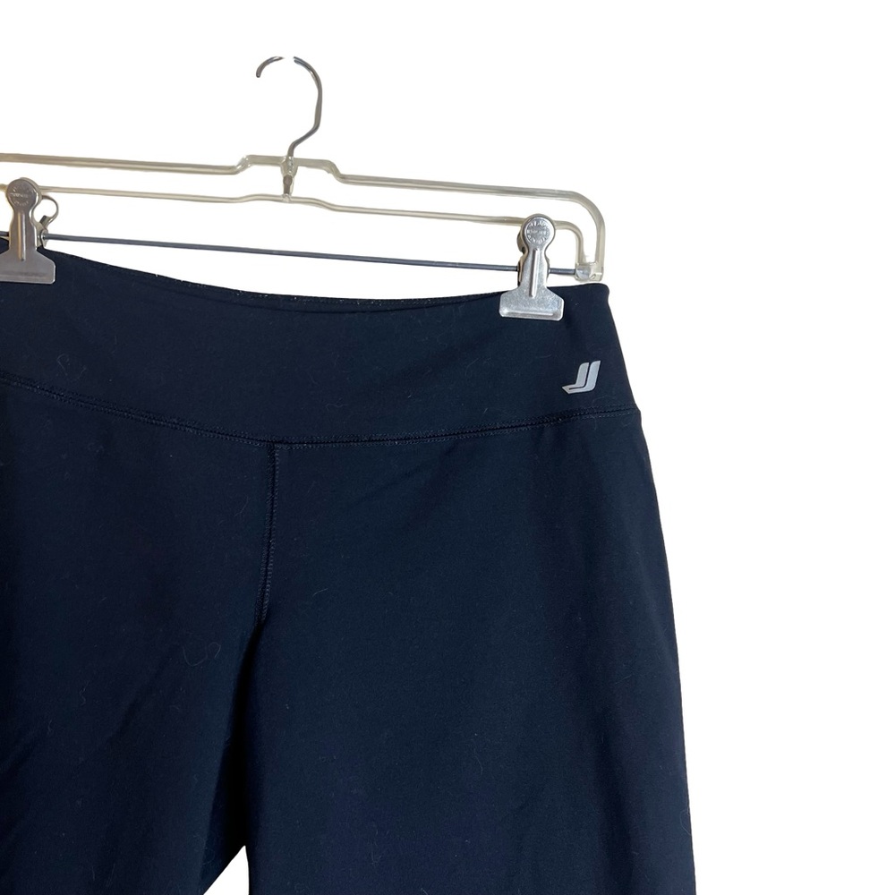 Joe fresh black biker shorts. Size small - Picture 2 of 5